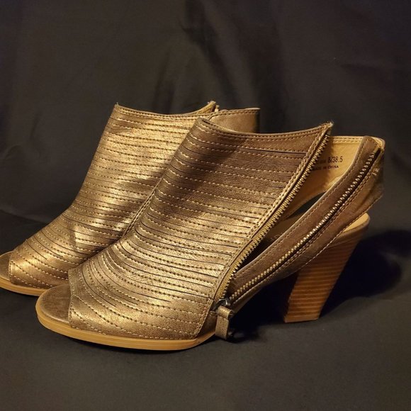 Gold/Copper Shooties (Paul Green $380.00 mocks) - Picture 6 of 11